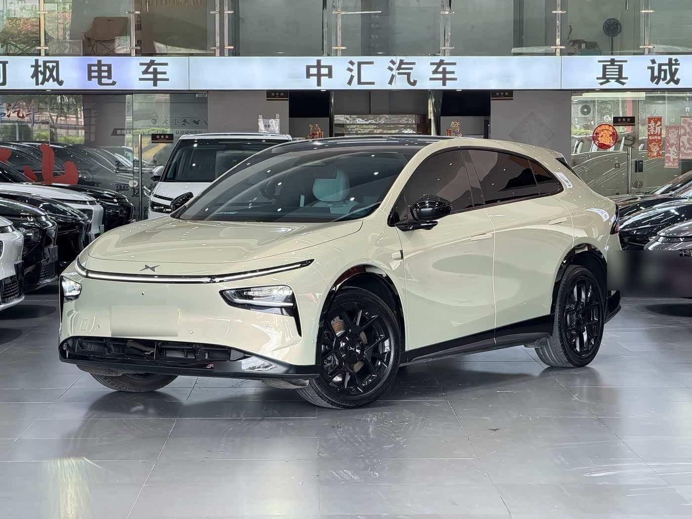 2025 XPeng G7 front exterior