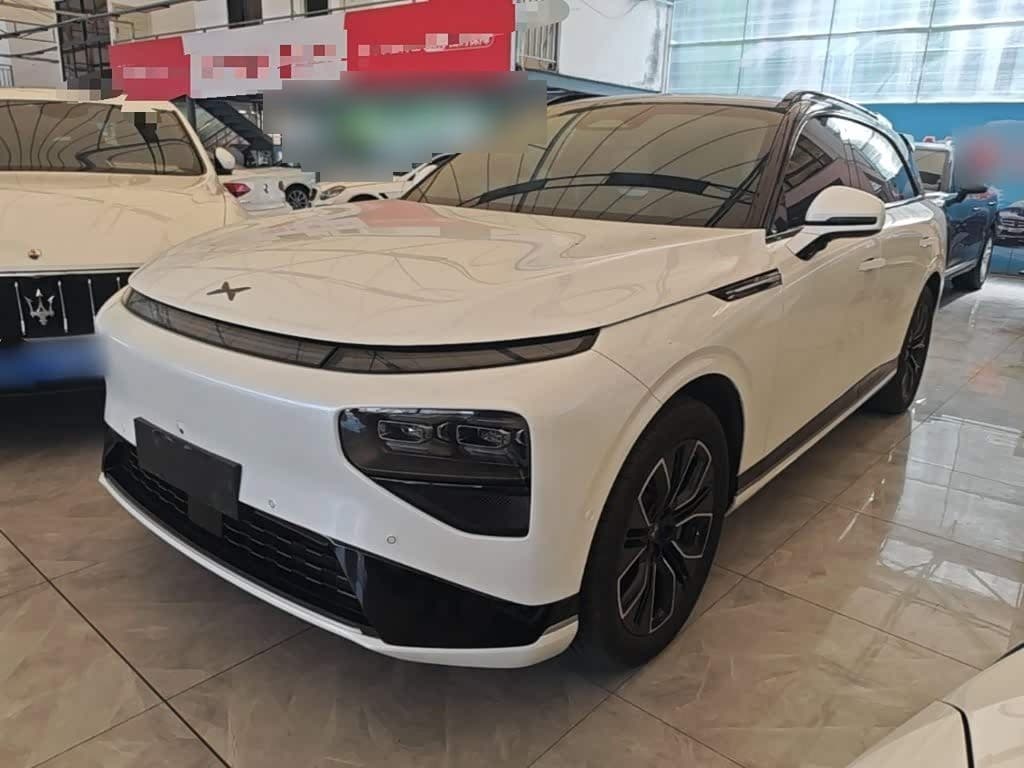 2025 XPeng G9 front exterior