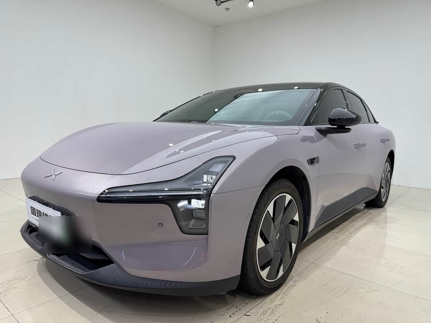 2025 XPeng MONA M03