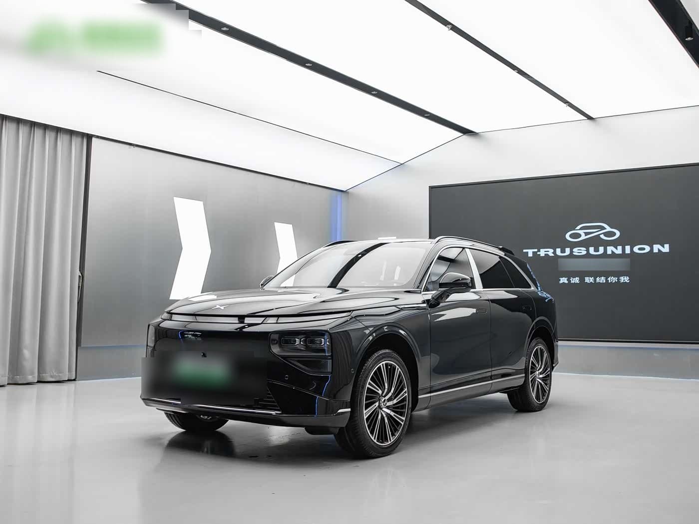 2023 XPeng G9