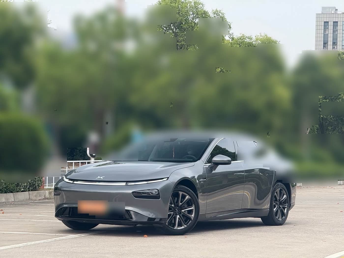 2022 XPeng P7 front exterior