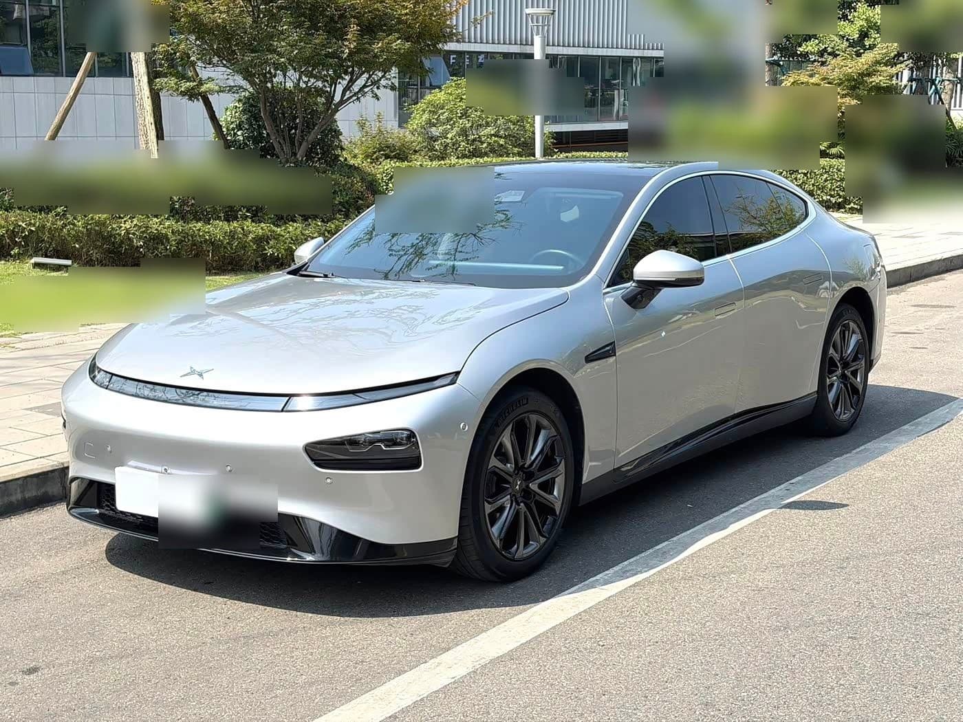 2022 XPeng P7 front exterior