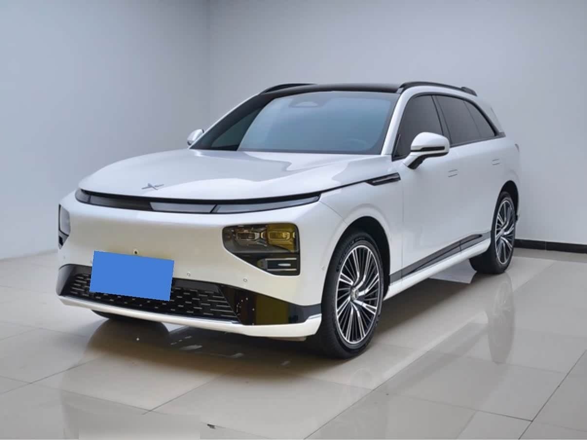 2022 XPeng G9 front exterior