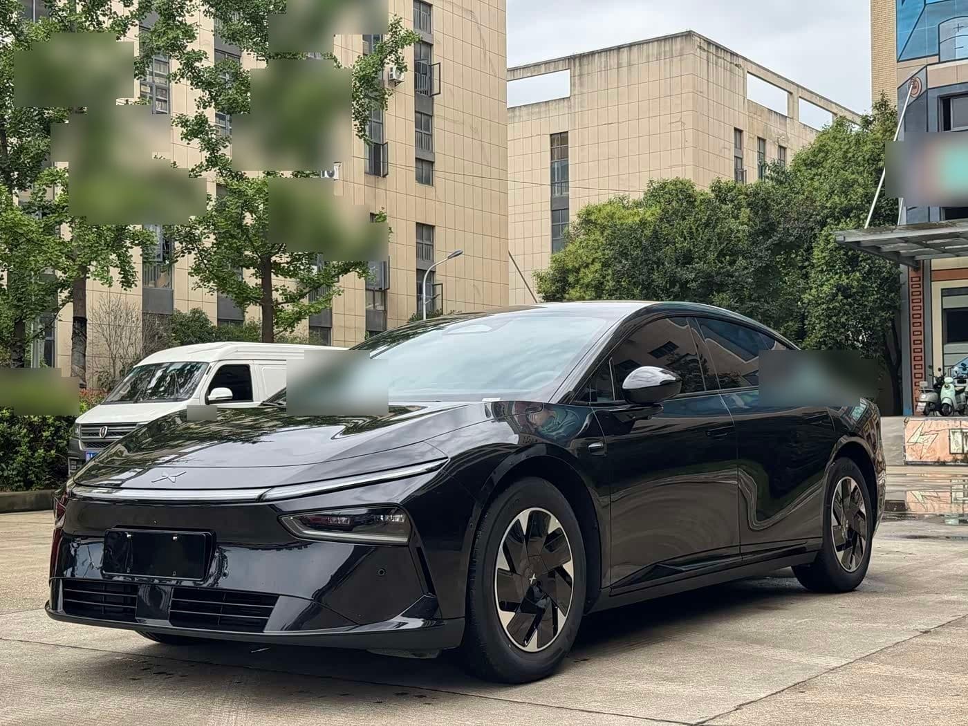 2024 XPeng P7+ front exterior