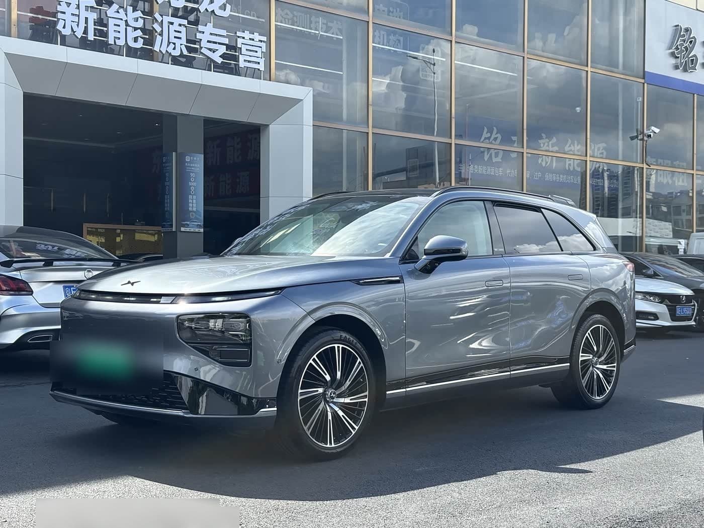 2022 XPeng G9 front exterior