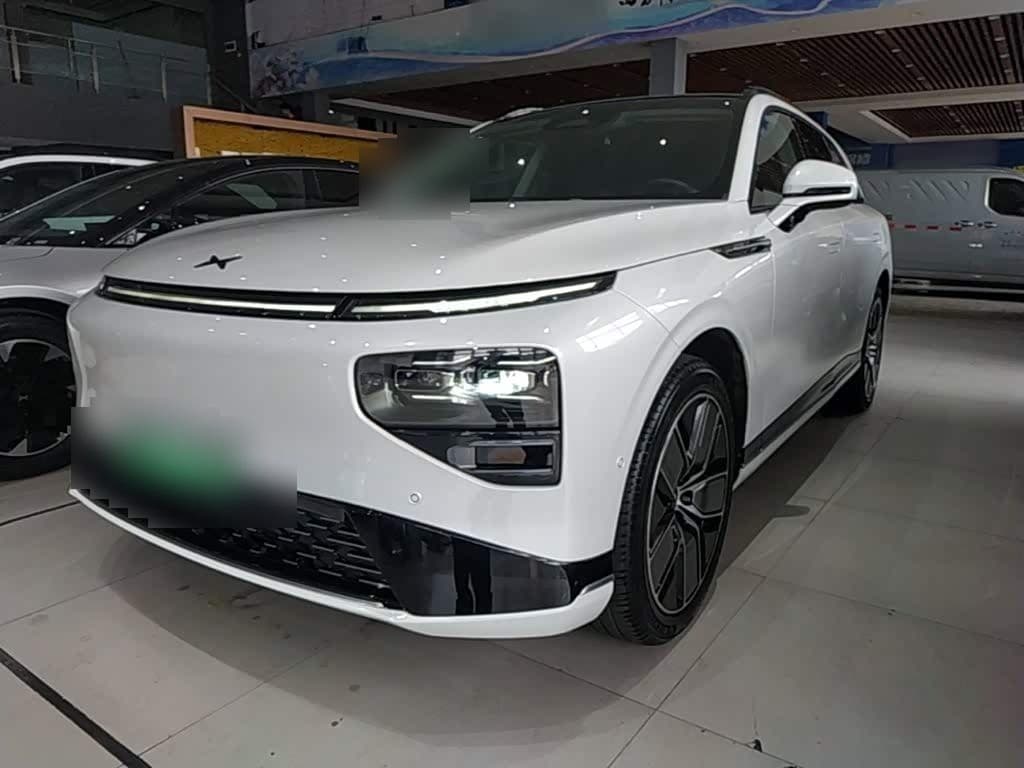 2023 XPeng G9 front exterior