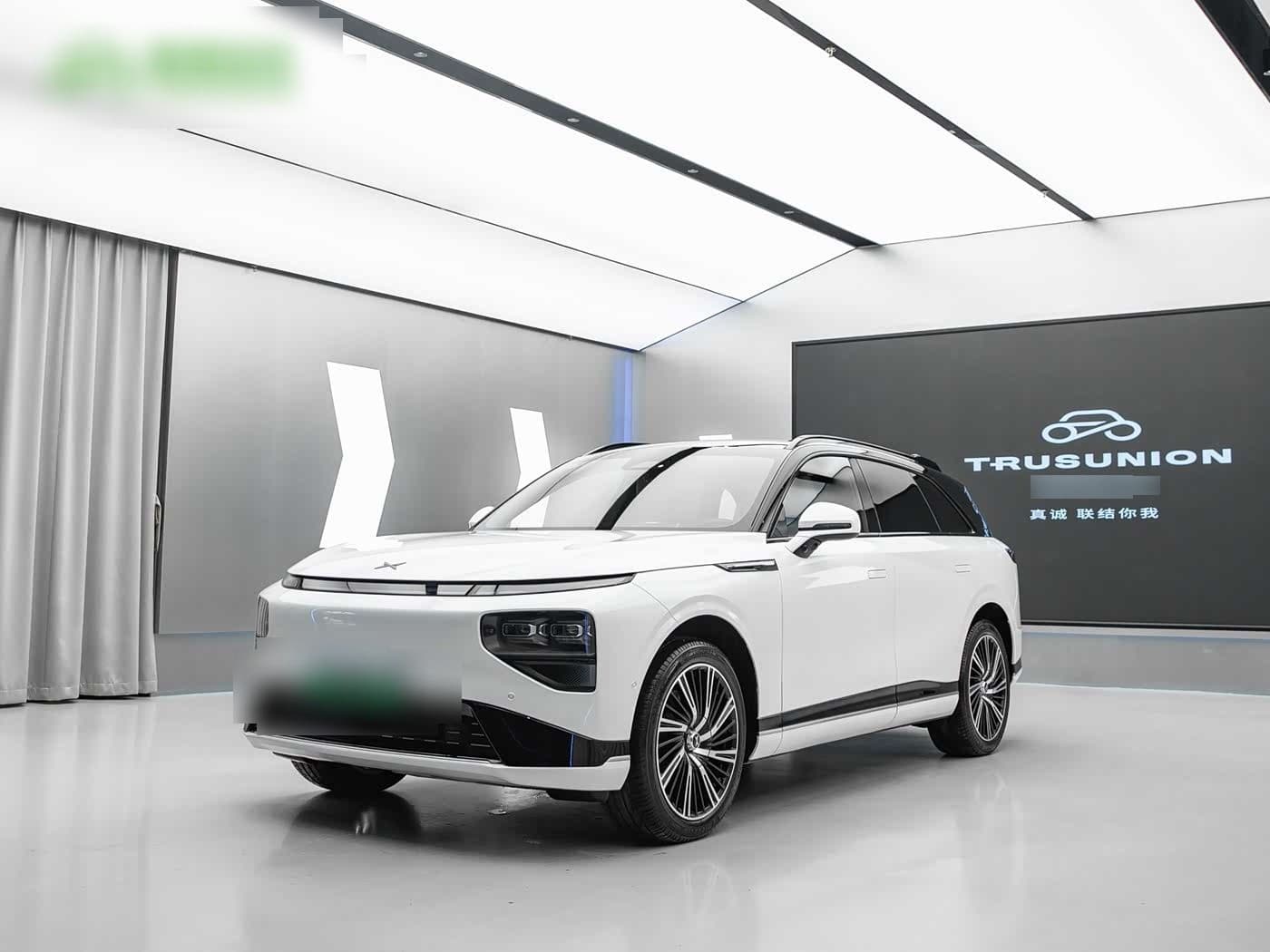 2026 XPeng G9 front exterior