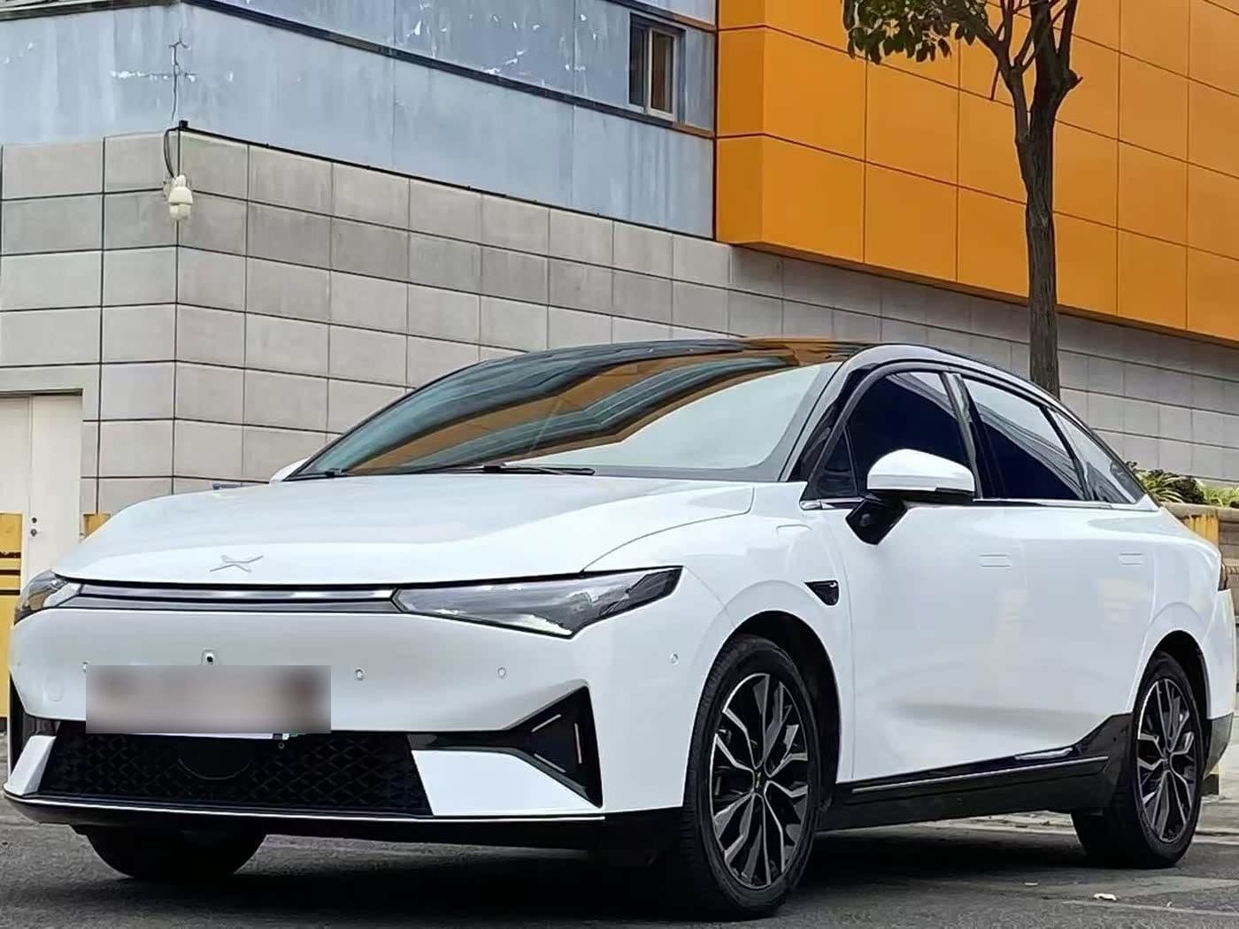 2022 XPeng P5 front exterior