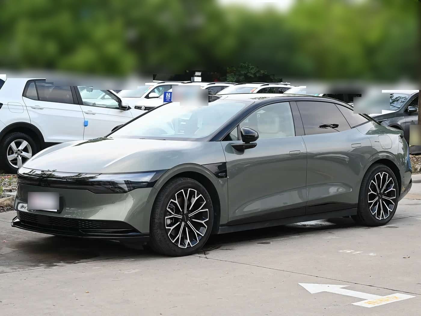2024 Zeekr 007 front exterior
