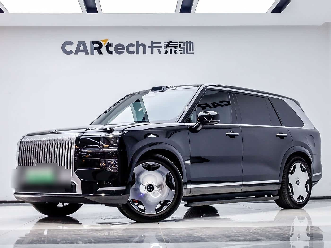 2025 Zeekr 9X front exterior