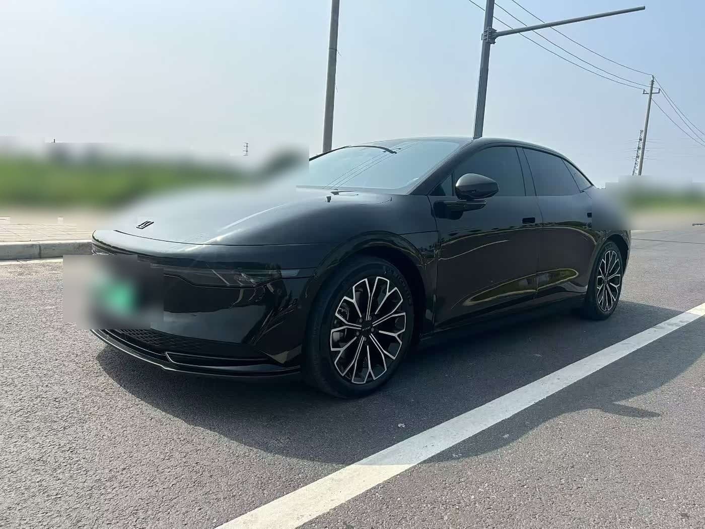 2024 Zeekr 007 front exterior