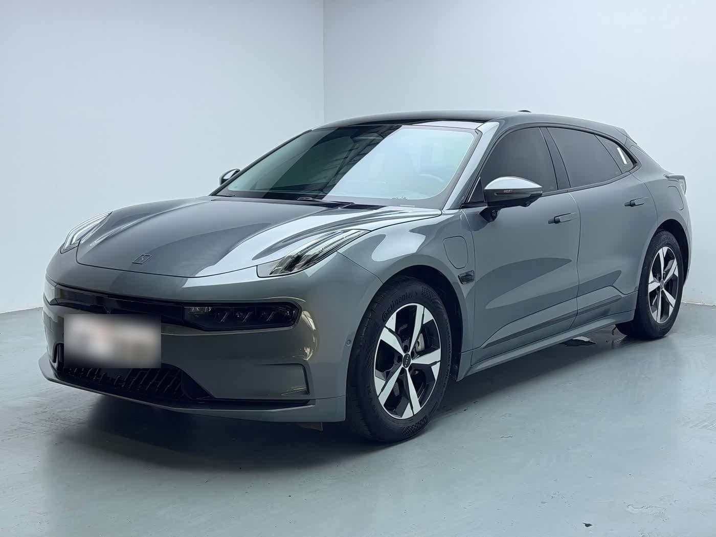 2022 Zeekr 001 front exterior