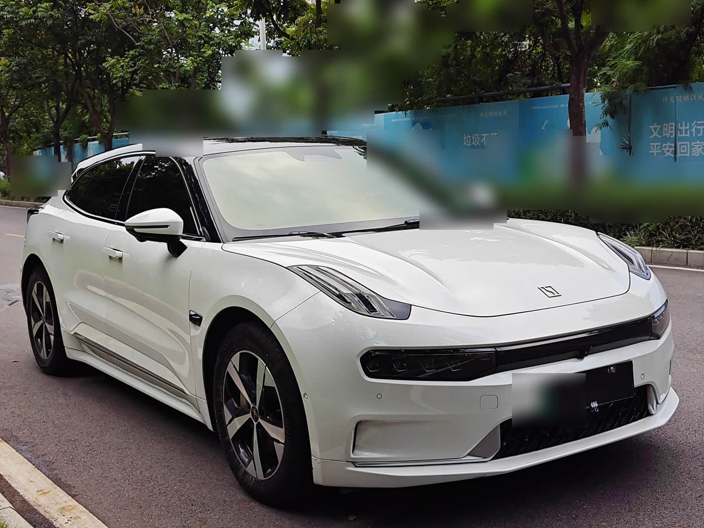2022 Zeekr 001 front exterior