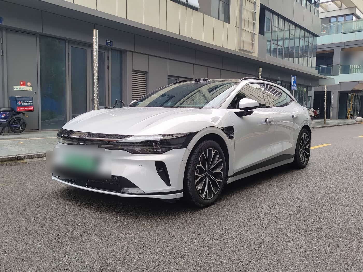 2025 Zeekr 007GT front exterior