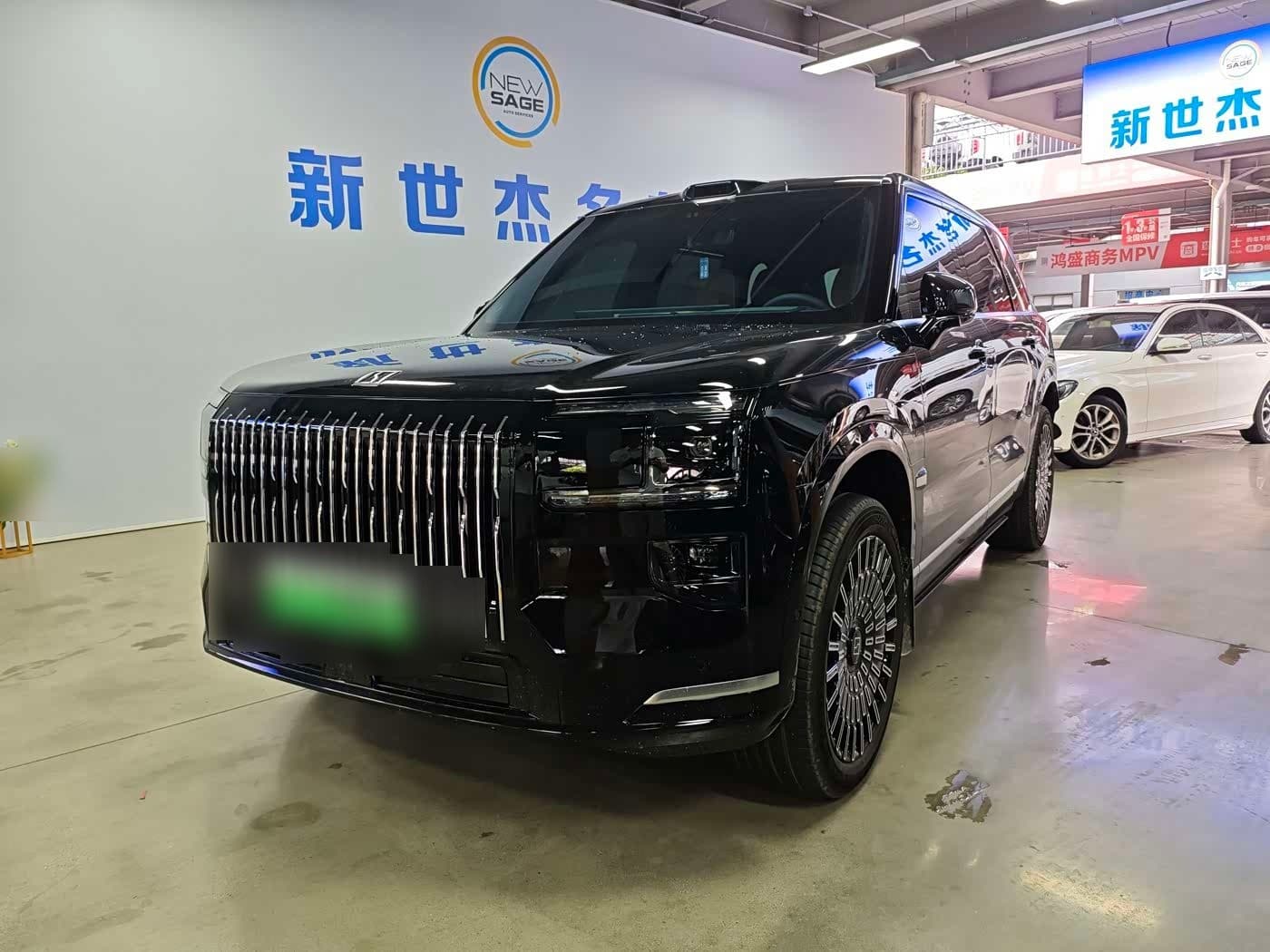2025 Zeekr 9X front exterior
