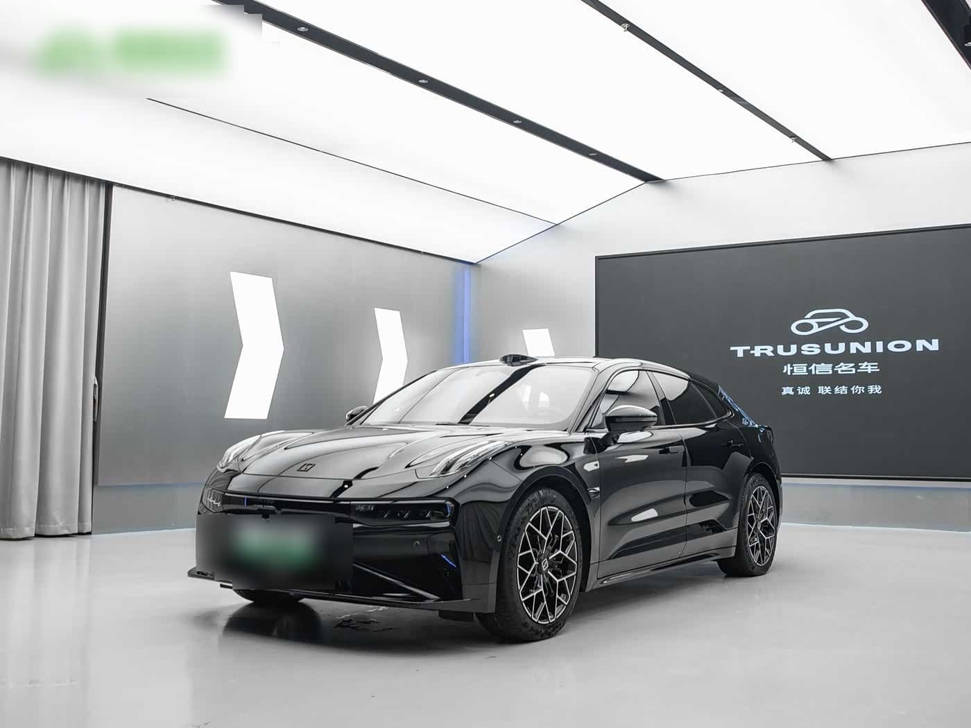 2024 Zeekr 001 front exterior