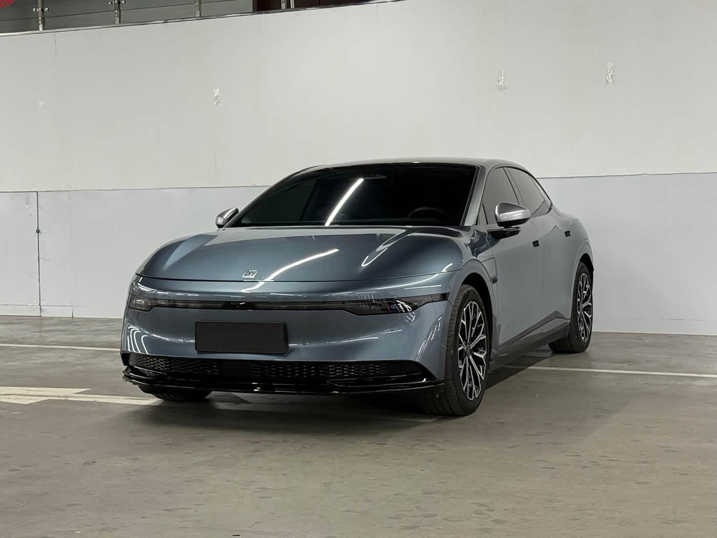 2024 Zeekr 007