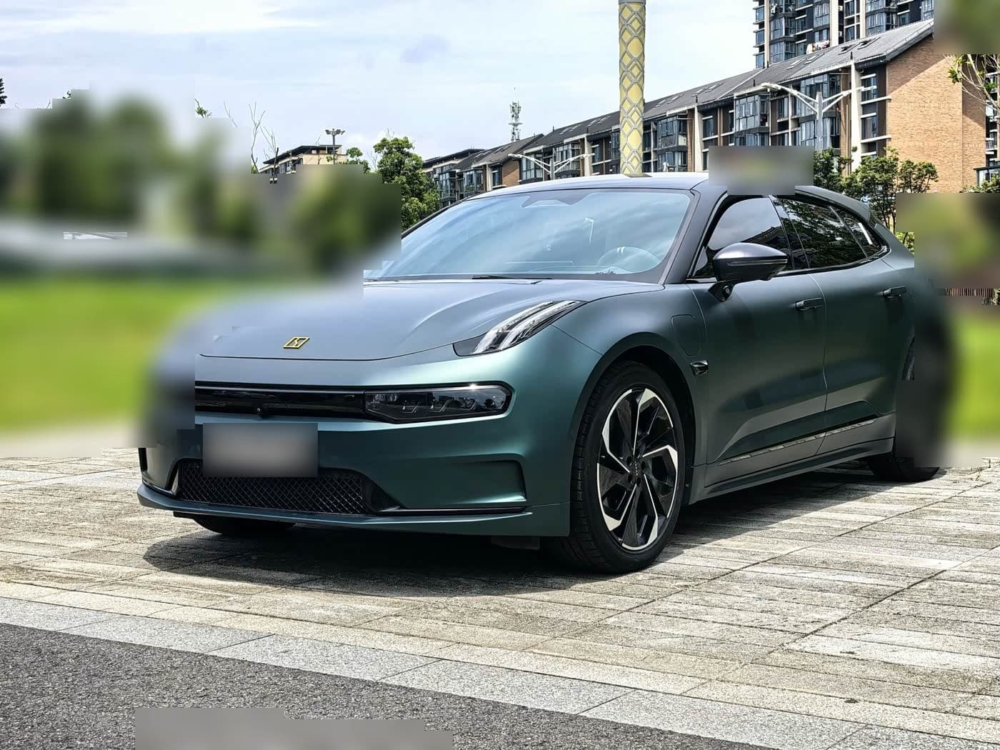 2022 Zeekr 001 front exterior