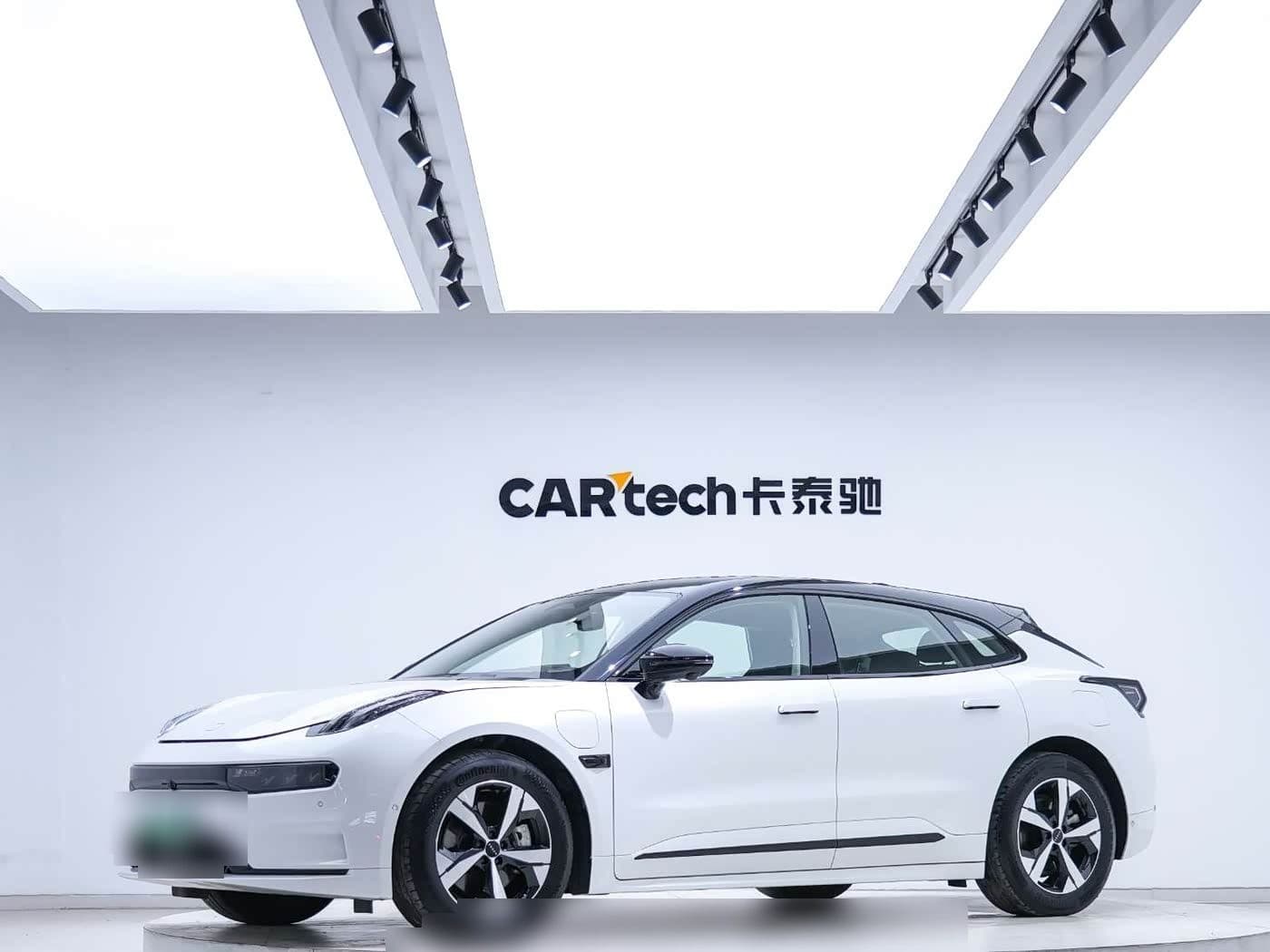 2022 Zeekr 001