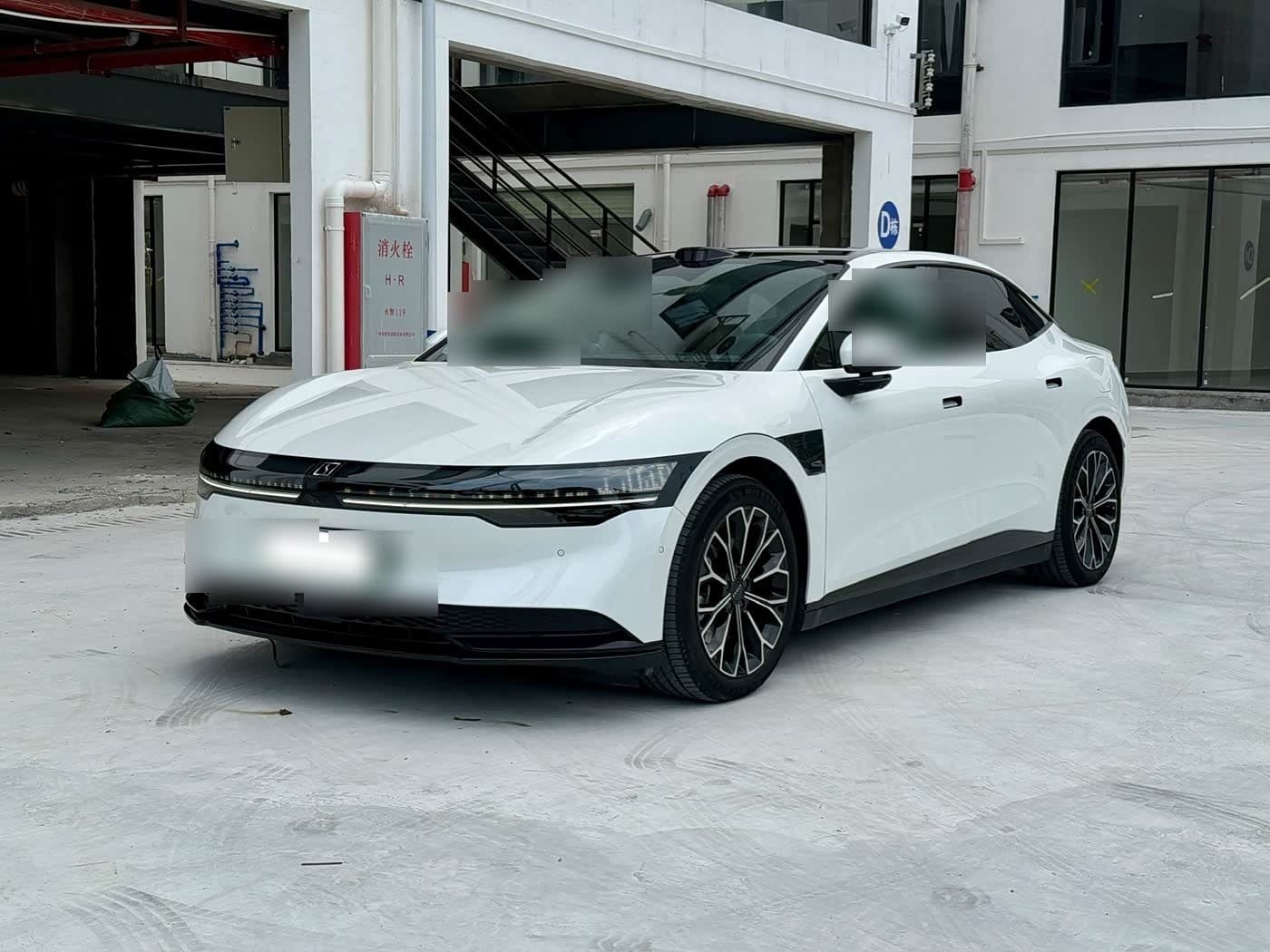 2024 Zeekr 007