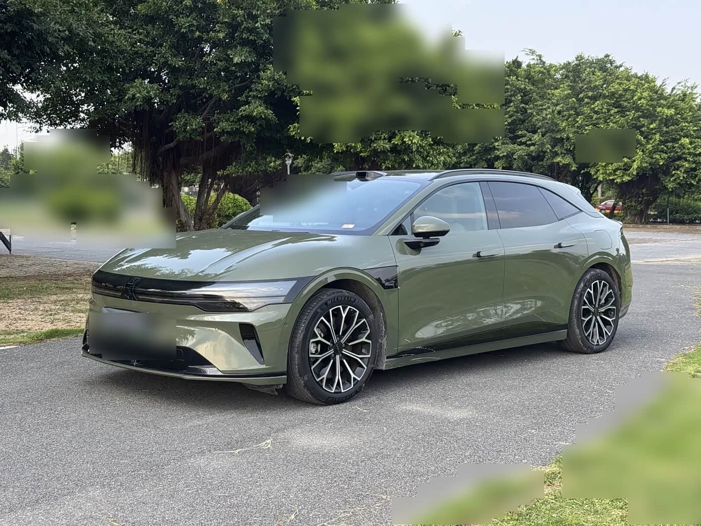 2025 Zeekr 007GT front exterior