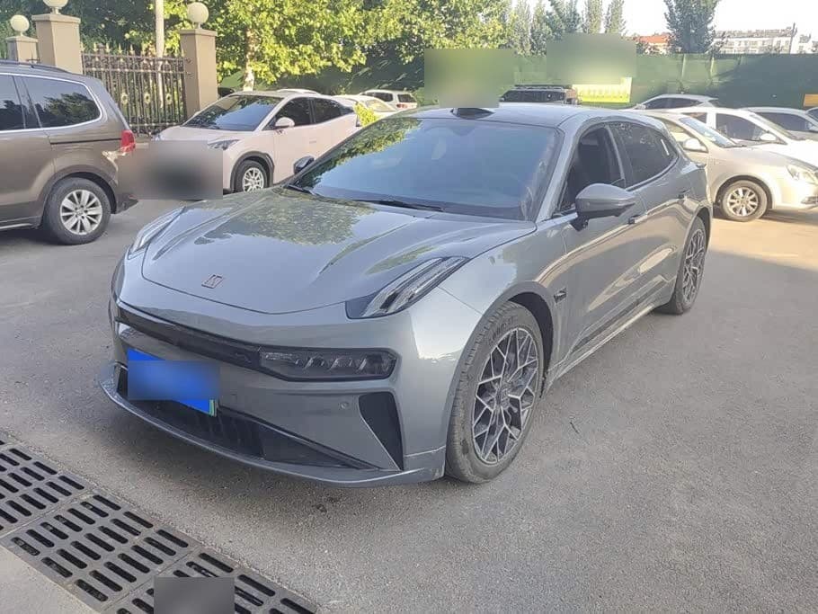 2024 Zeekr 001