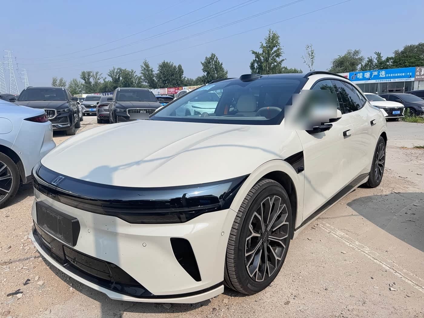 2025 Zeekr 007GT front exterior