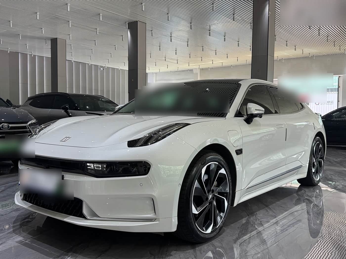 2022 Zeekr 001