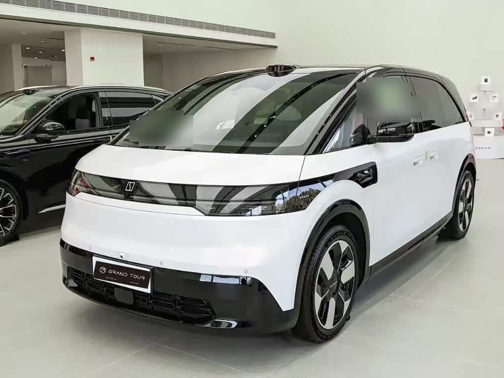 2024 Zeekr MIX front exterior