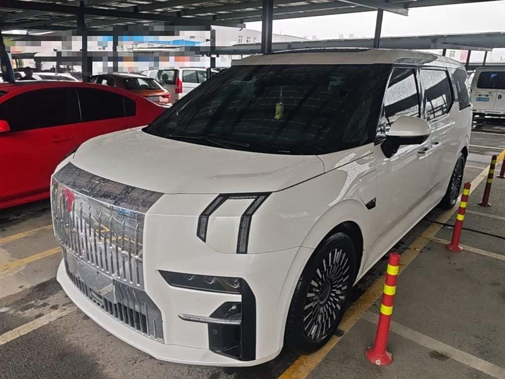 2022 Zeekr 009