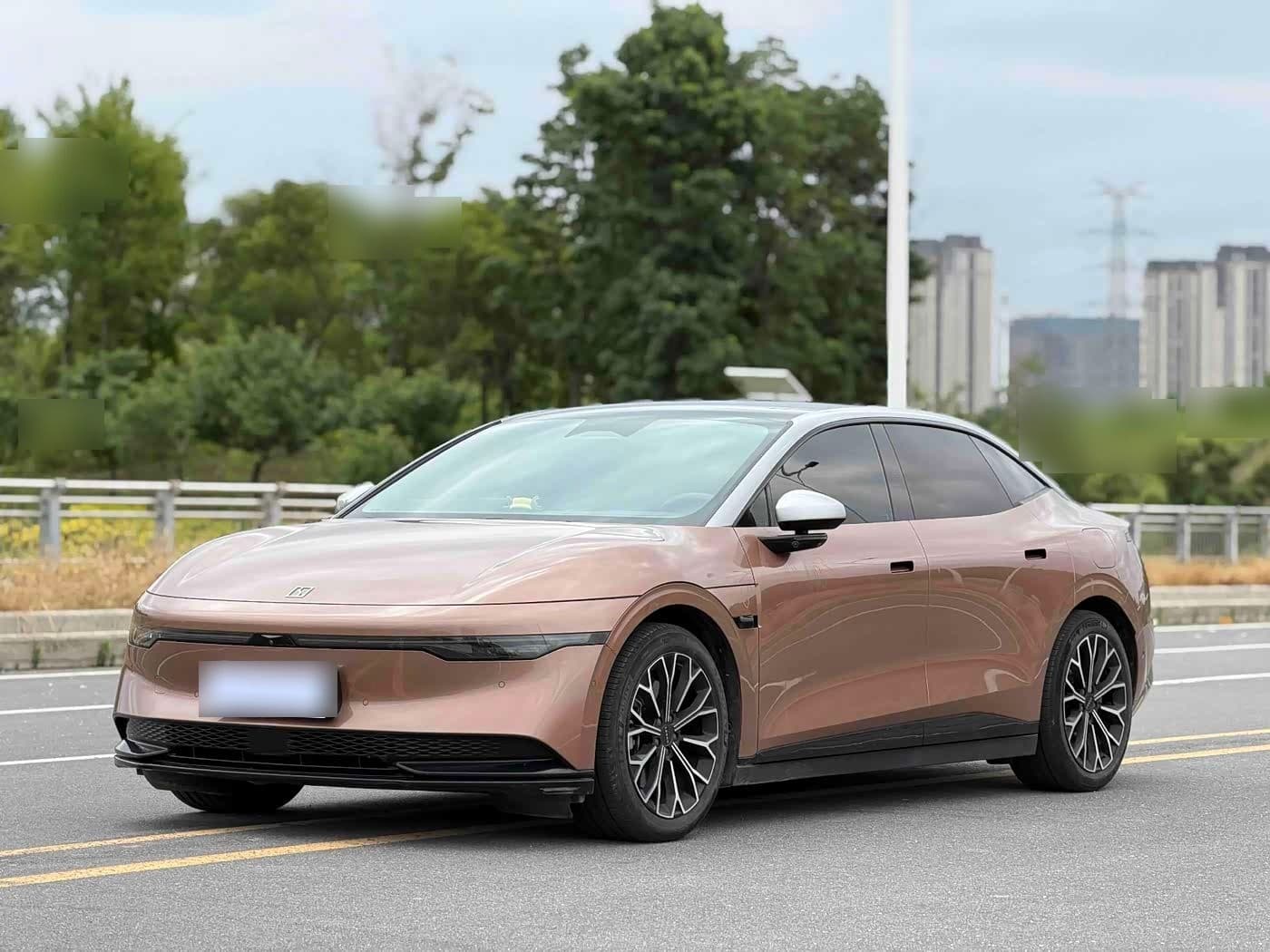 2024 Zeekr 007