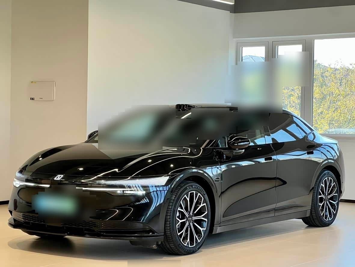 2024 Zeekr 007 front exterior