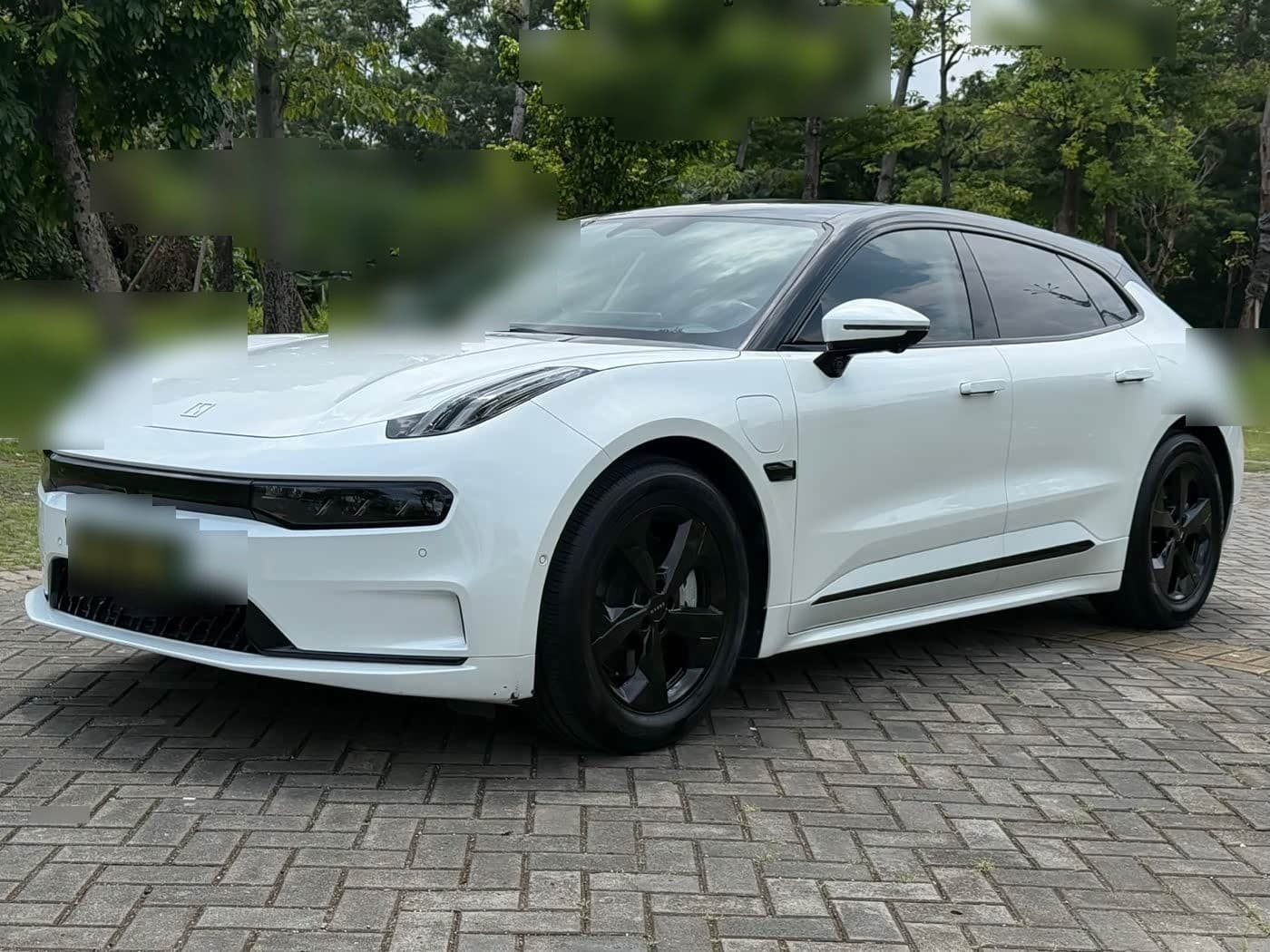 2022 Zeekr 001