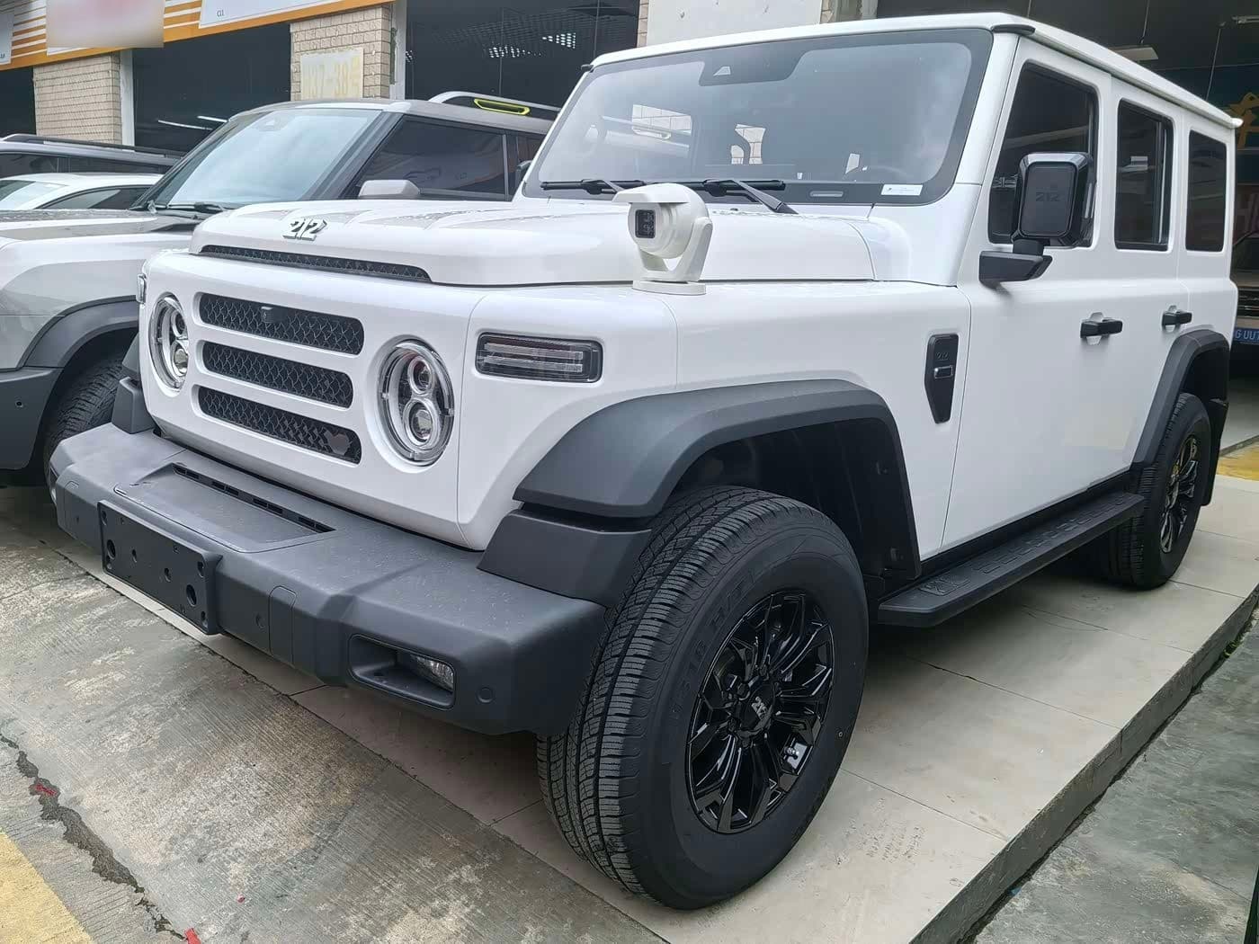 2024 212 T01 front exterior