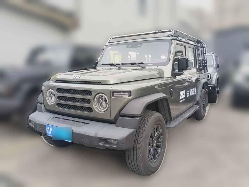 2024 212 T01 front exterior