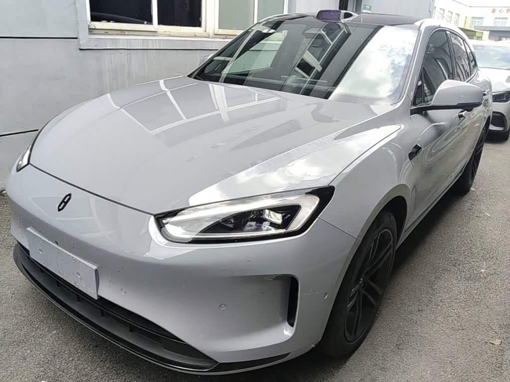 2025 AITO Wenjie AITO M5 front exterior