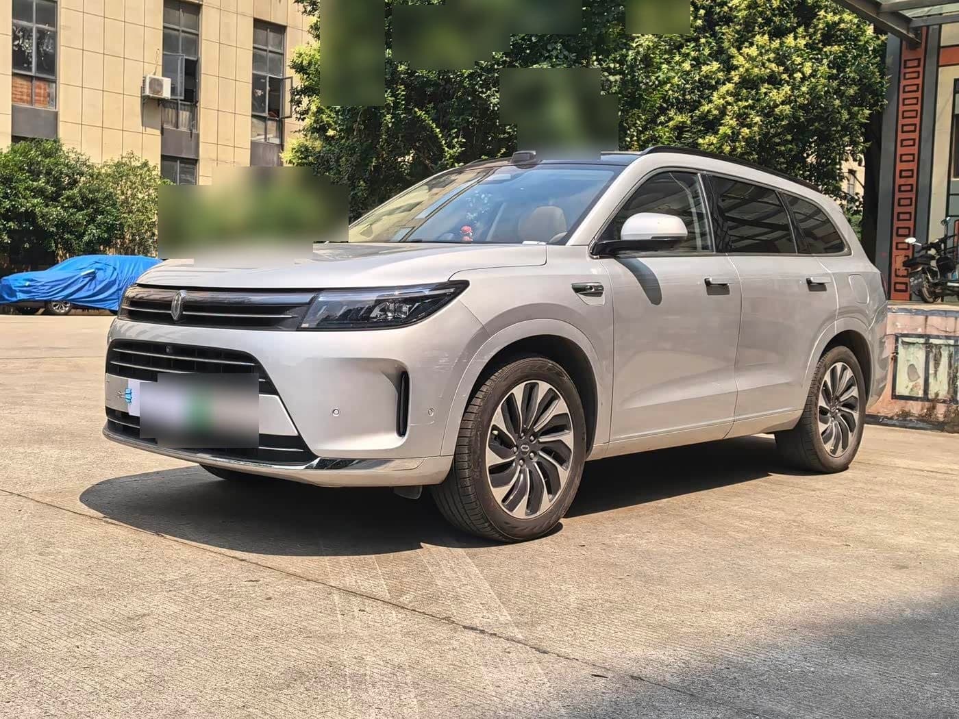 2023 AITO Wenjie AITO M7 front exterior