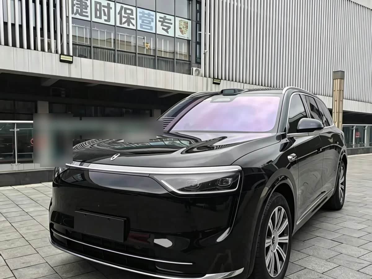 2025 AITO Wenjie AITO M8 front exterior