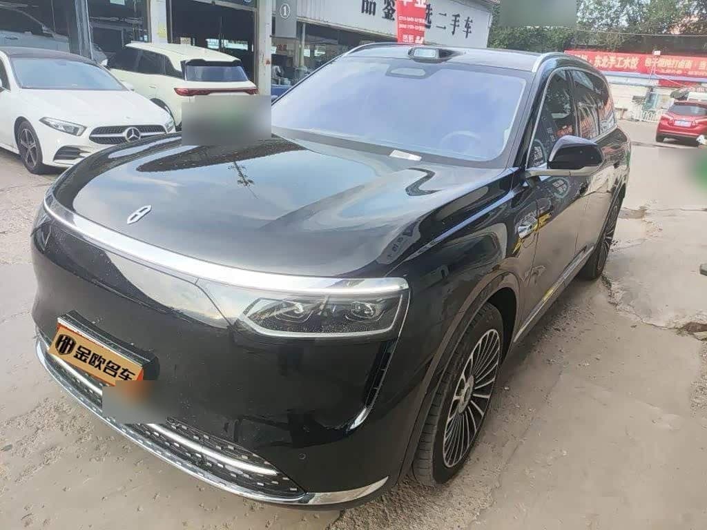 2025 AITO Wenjie AITO M8 front exterior