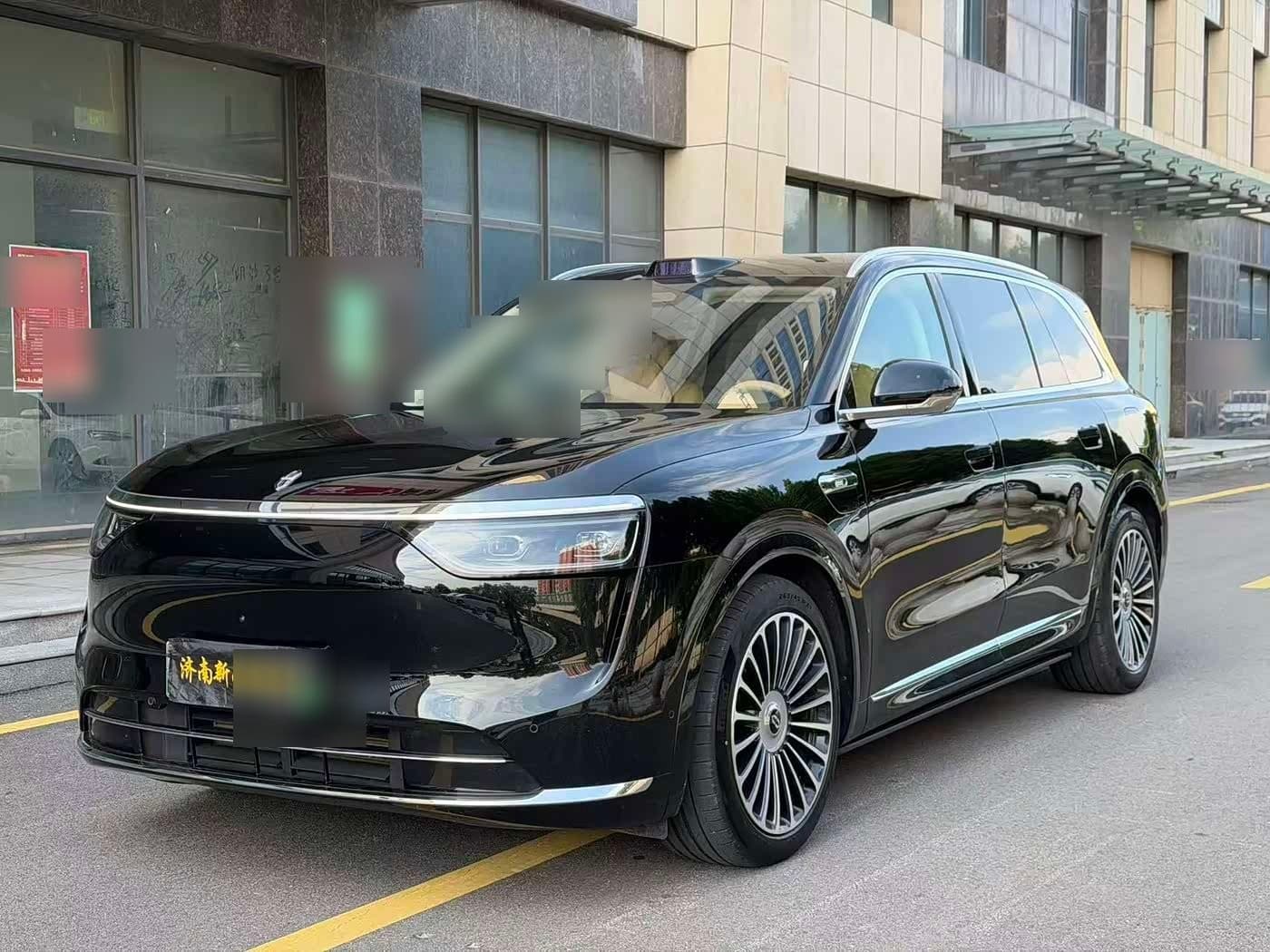 2025 AITO Wenjie AITO M8 front exterior