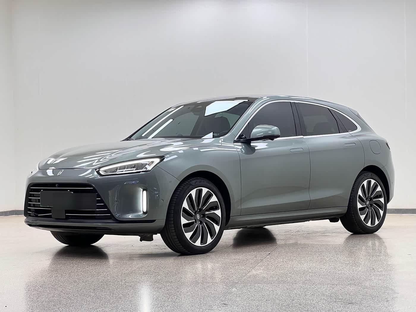 2022 AITO Wenjie AITO M5 front exterior