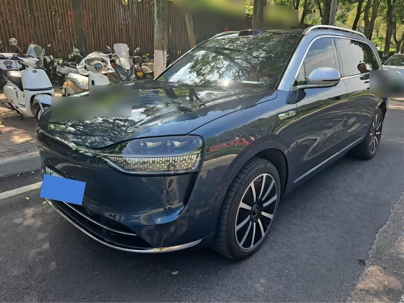 2023 AITO Wenjie AITO M9 front exterior