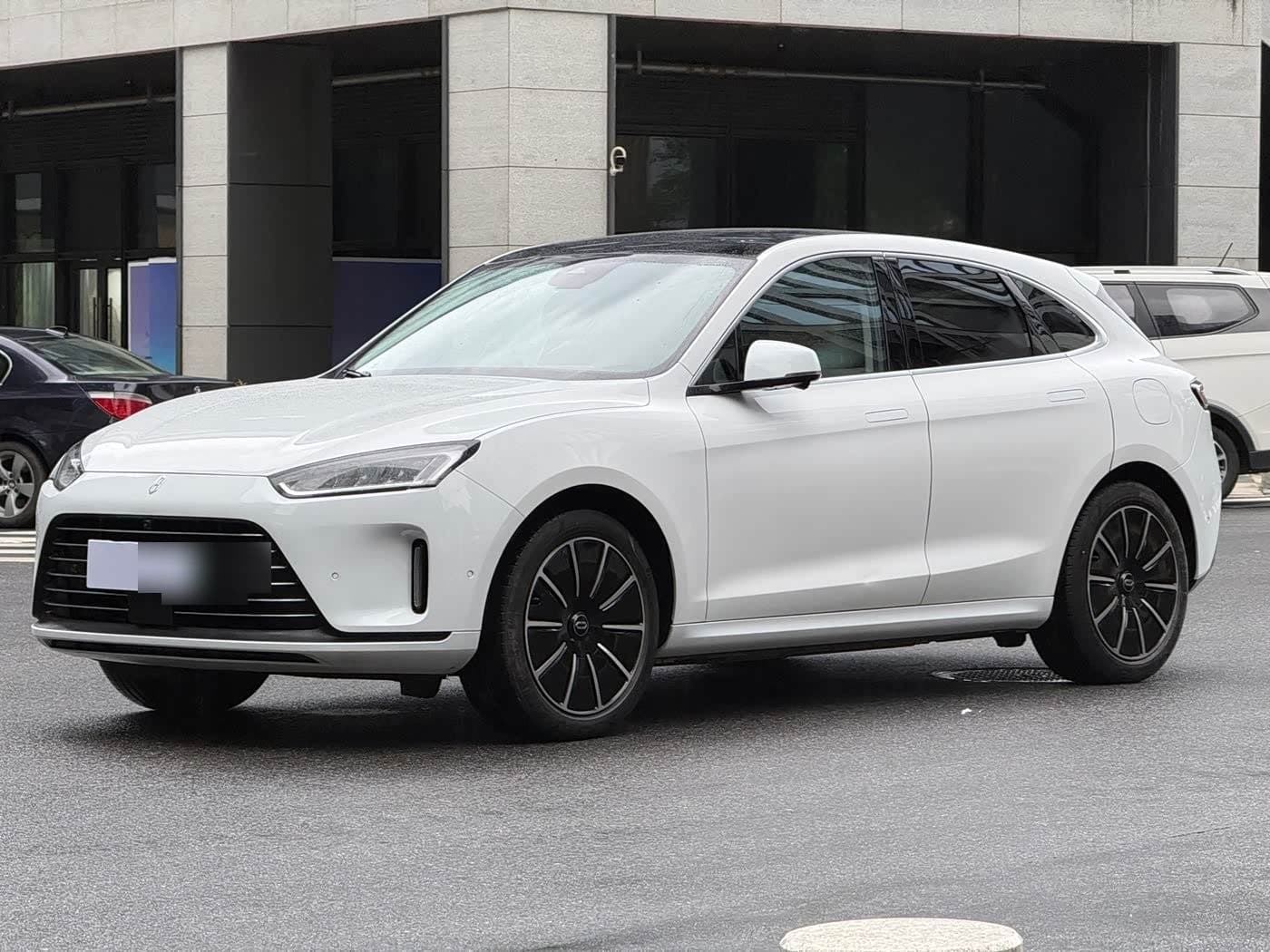 2022 AITO Wenjie AITO M5 front exterior