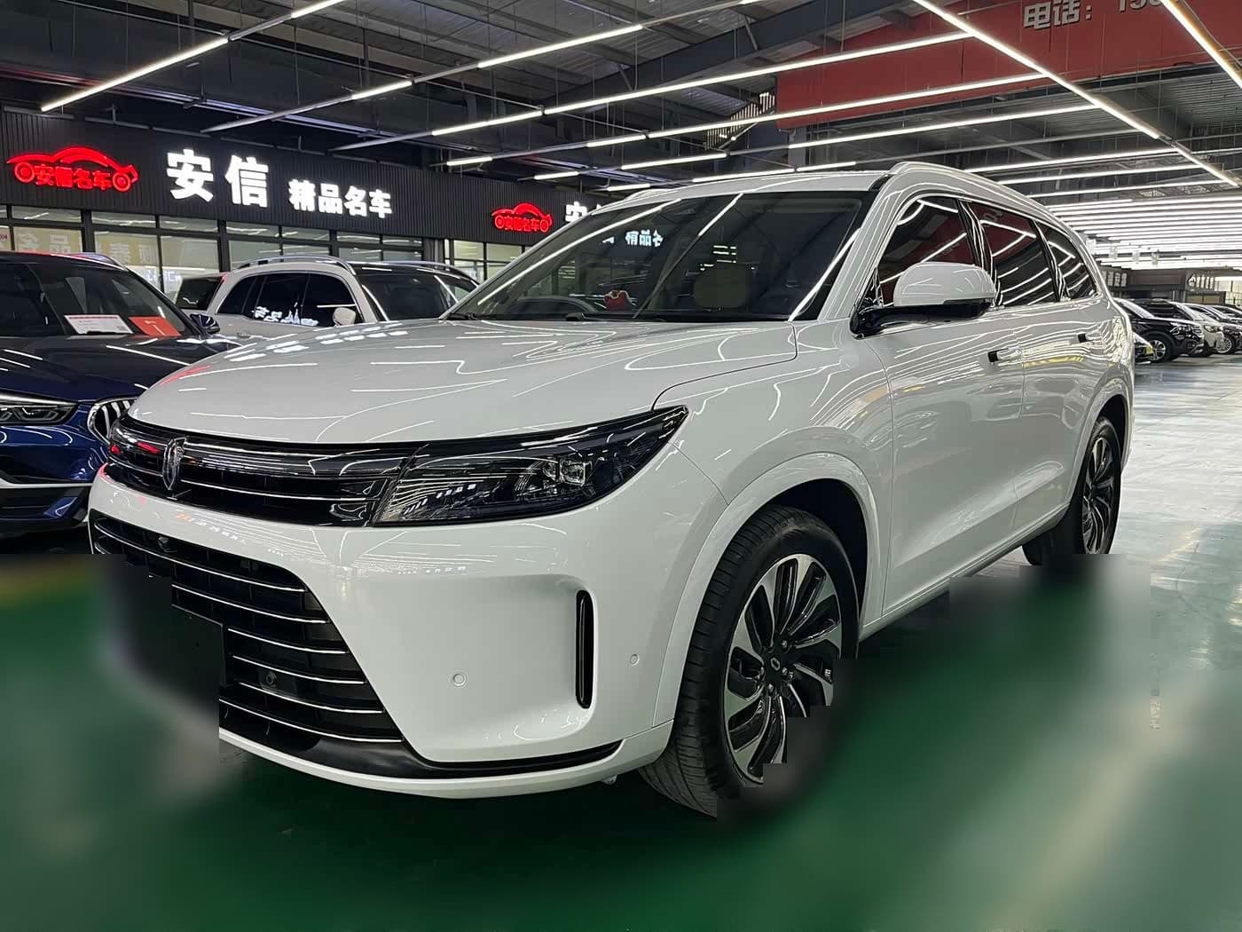 2022 AITO Wenjie AITO M7 front exterior