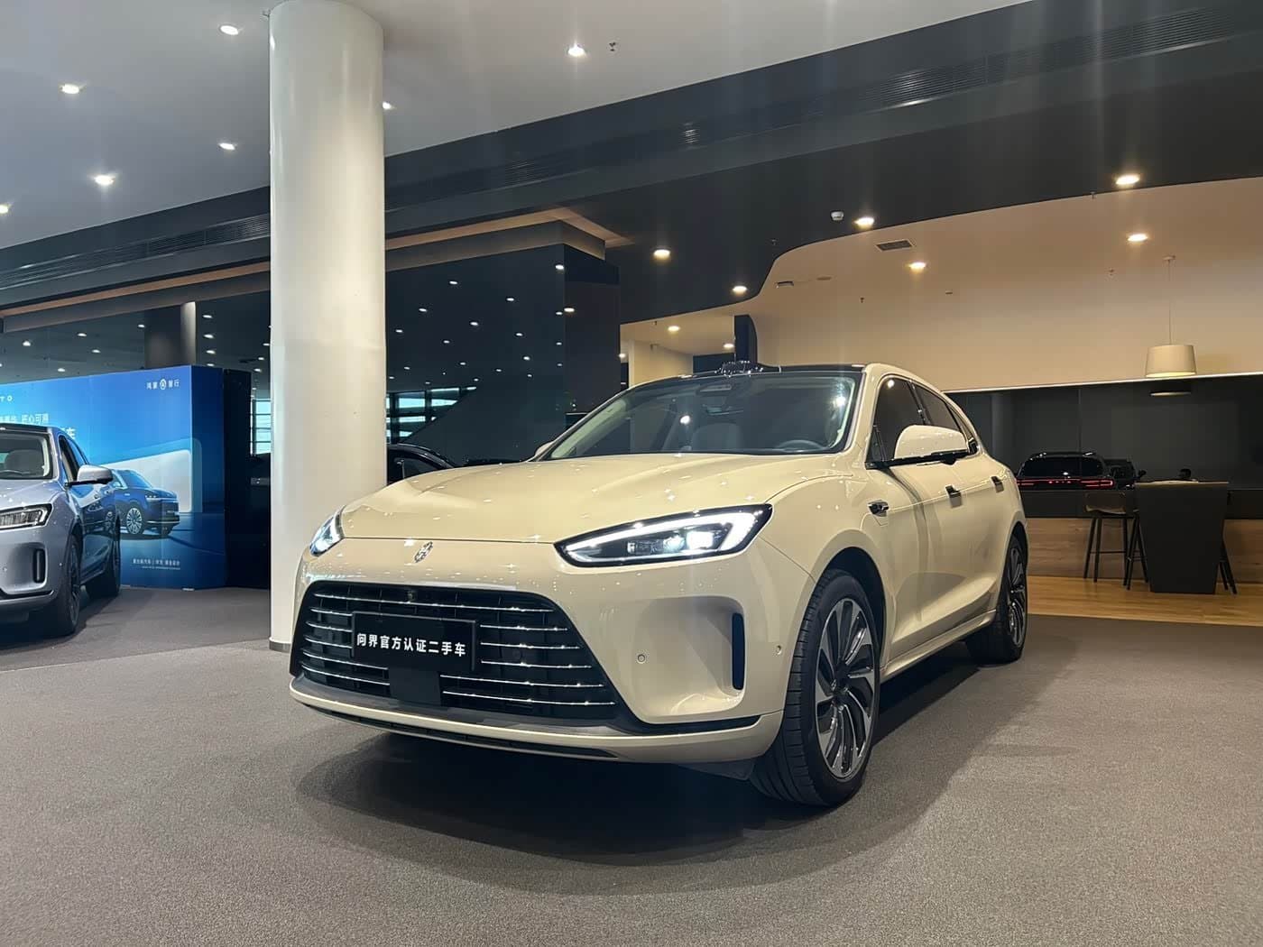 2023 AITO Wenjie AITO M5 front exterior