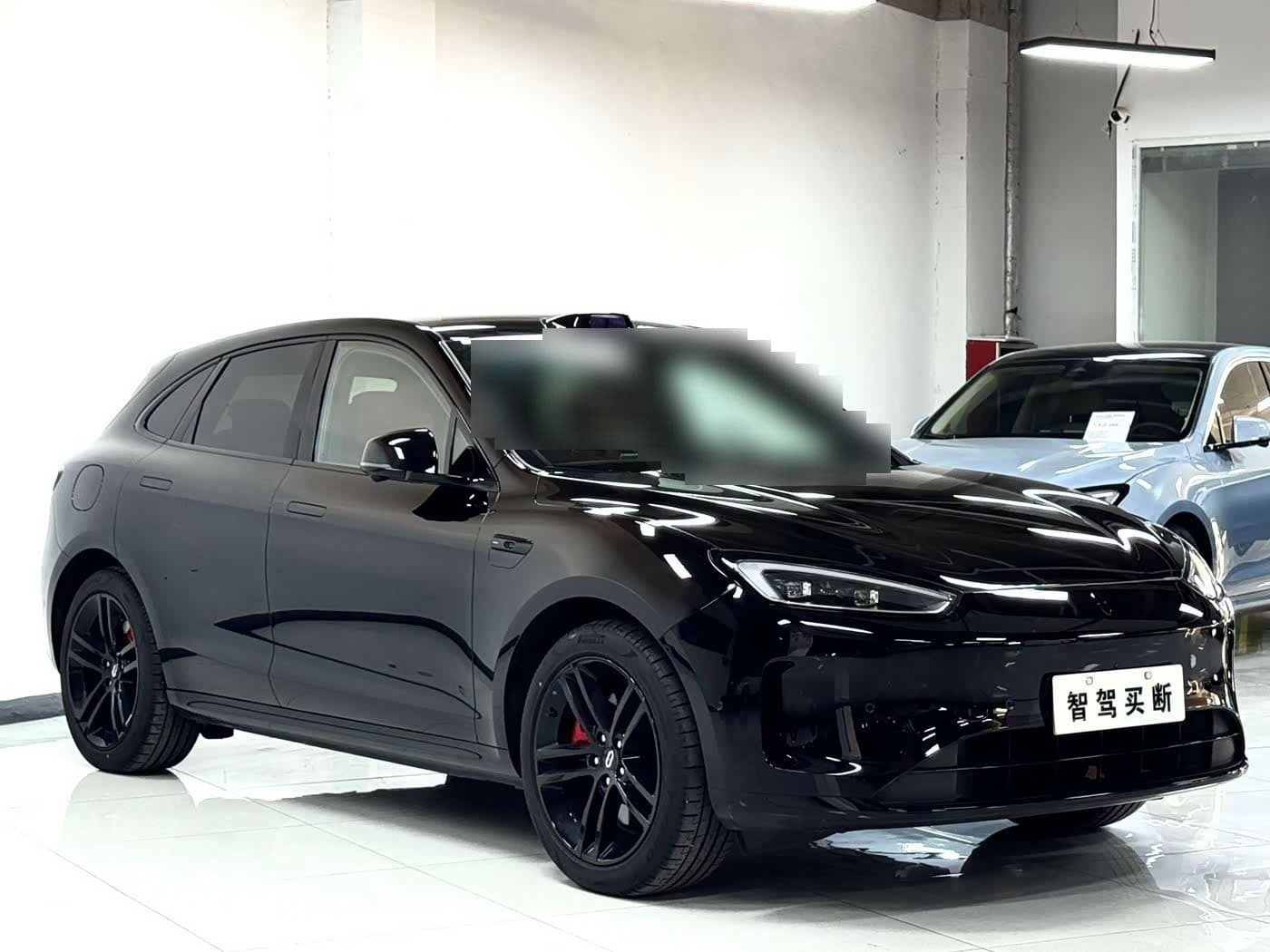 2025 AITO Wenjie AITO M5 front exterior