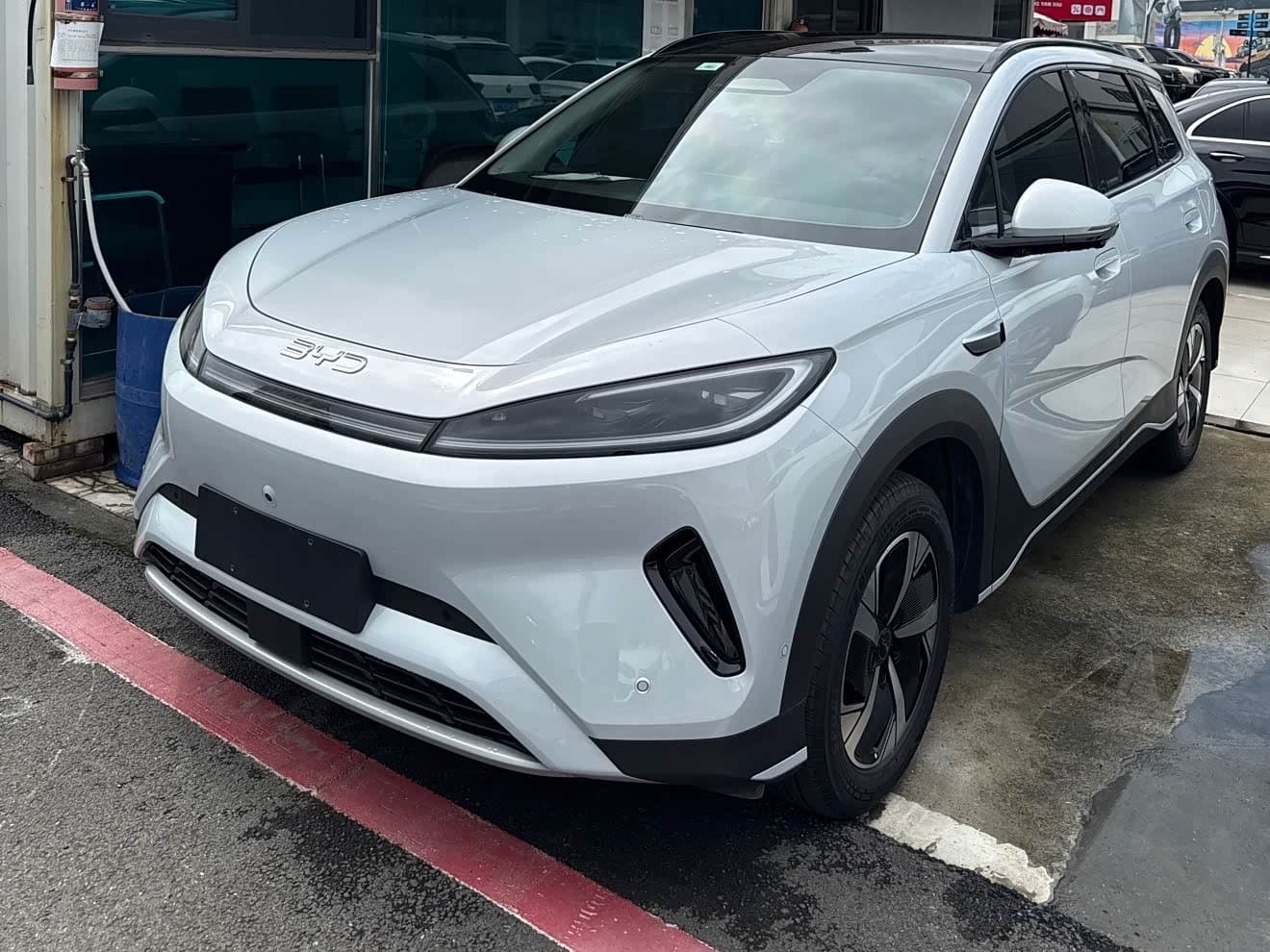 2025 BYD Hai Shi 05 EV front exterior
