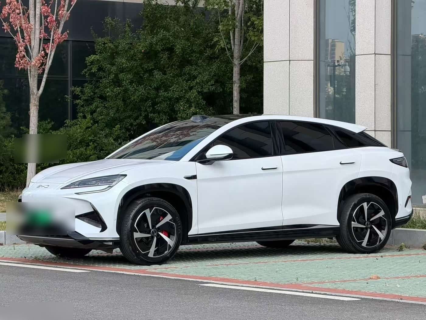 2025 BYD Sealion 07 EV front exterior