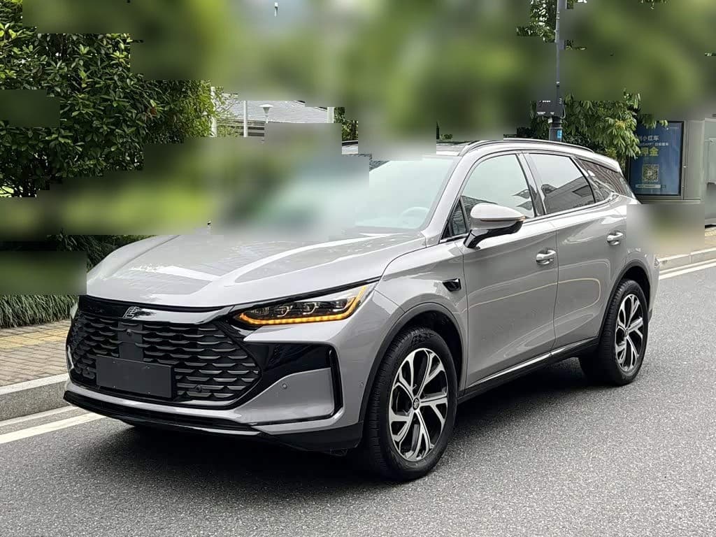 2025 BYD Tang New Energy front exterior