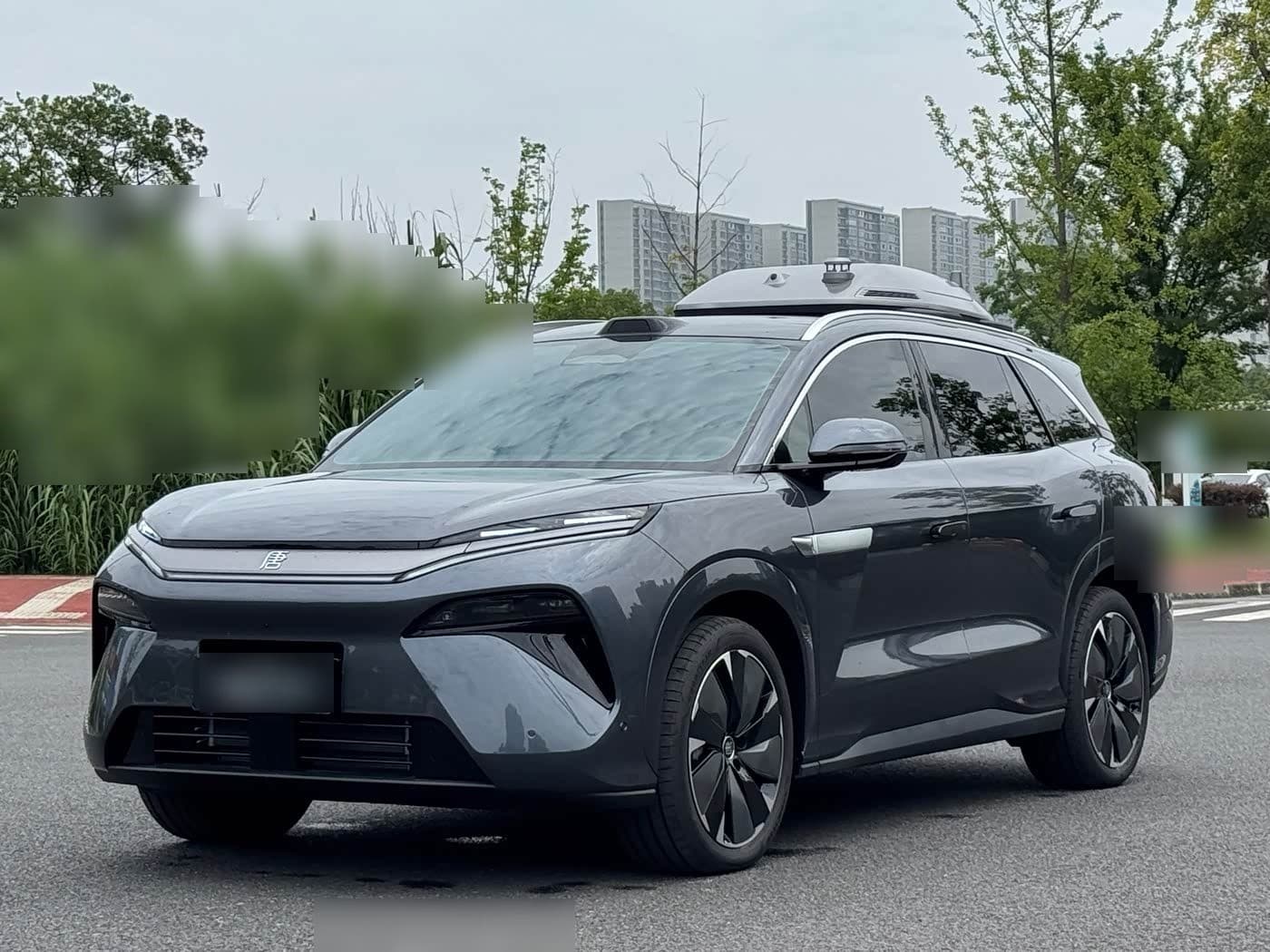 2025 BYD Tang L front exterior